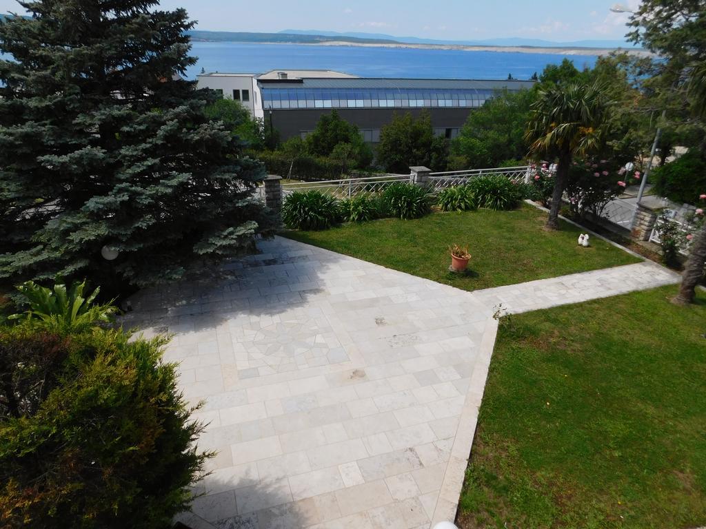 Helen Apartments Crikvenica Exterior foto